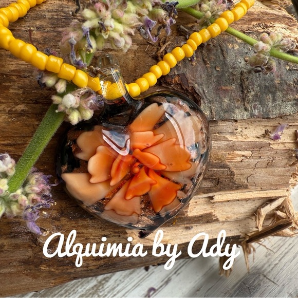 Alquimia by Ady Heart Pendant with Floral Design - Picture 1 of 4